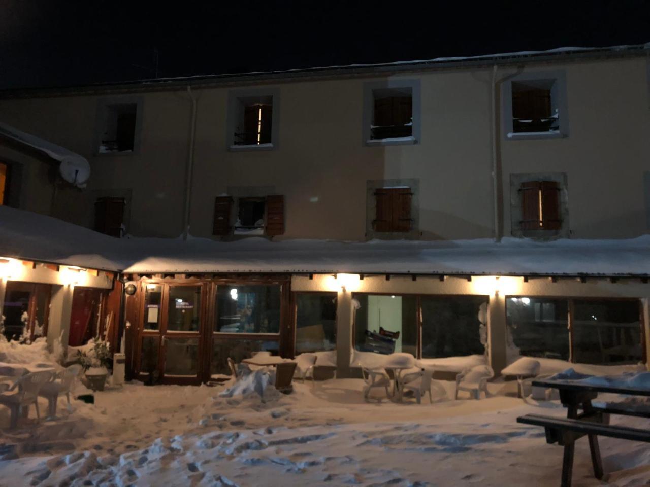 Hotel Le Campcardos Porta Exterior foto
